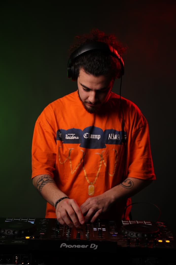DJ AFRO mixing
